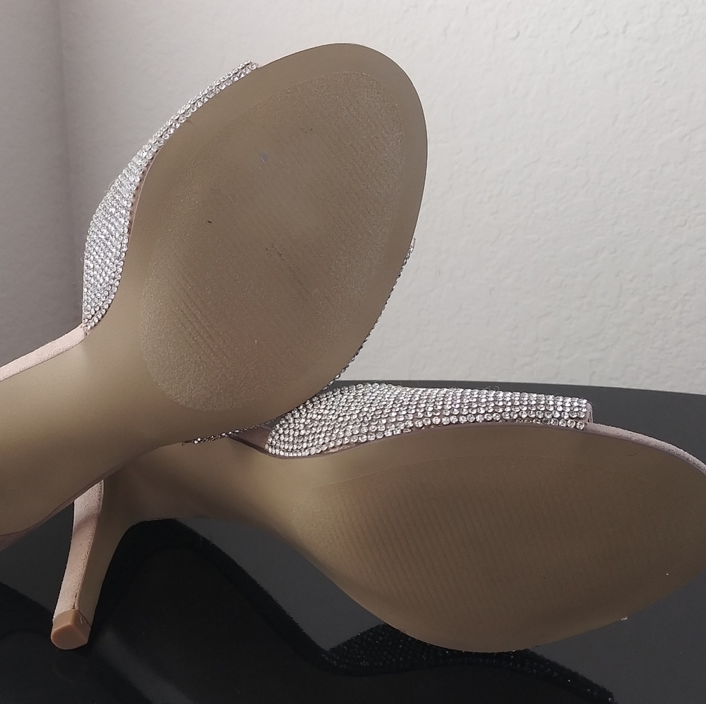Heels - Picture 11 of 14